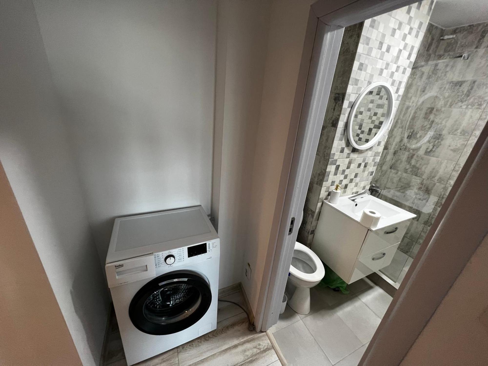 Central Palace Suites Iasi Bagian luar foto